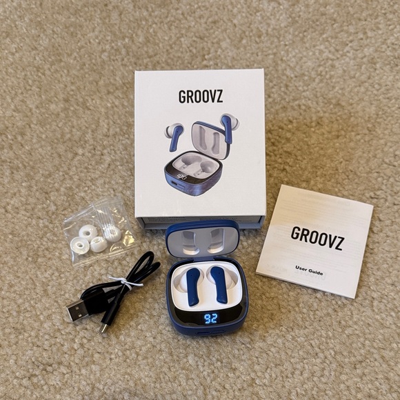 GROOVZ Other - Blue Groovz Earbud Headphones